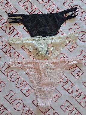 PINK panties bundle (L) NWT